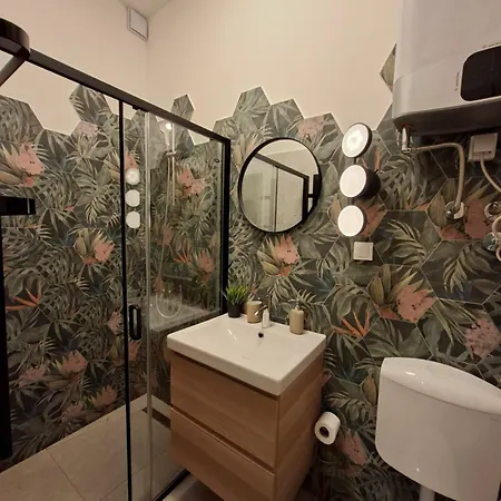 Premium Center Location