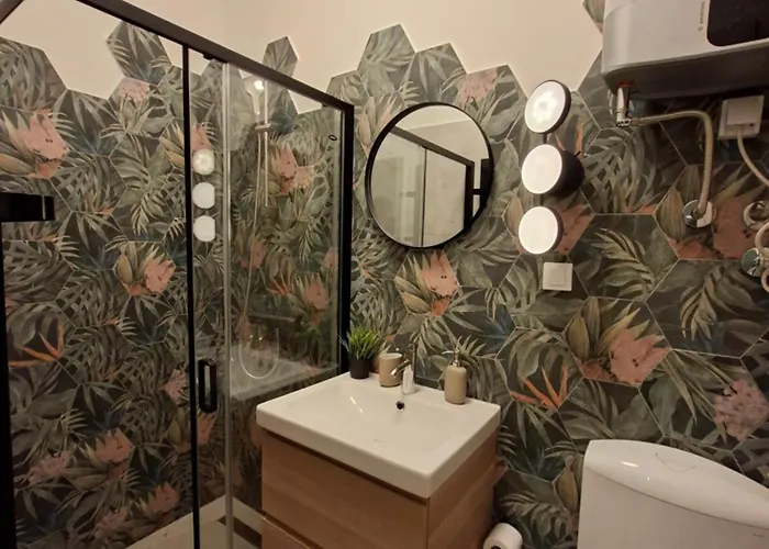 Premium Center Location